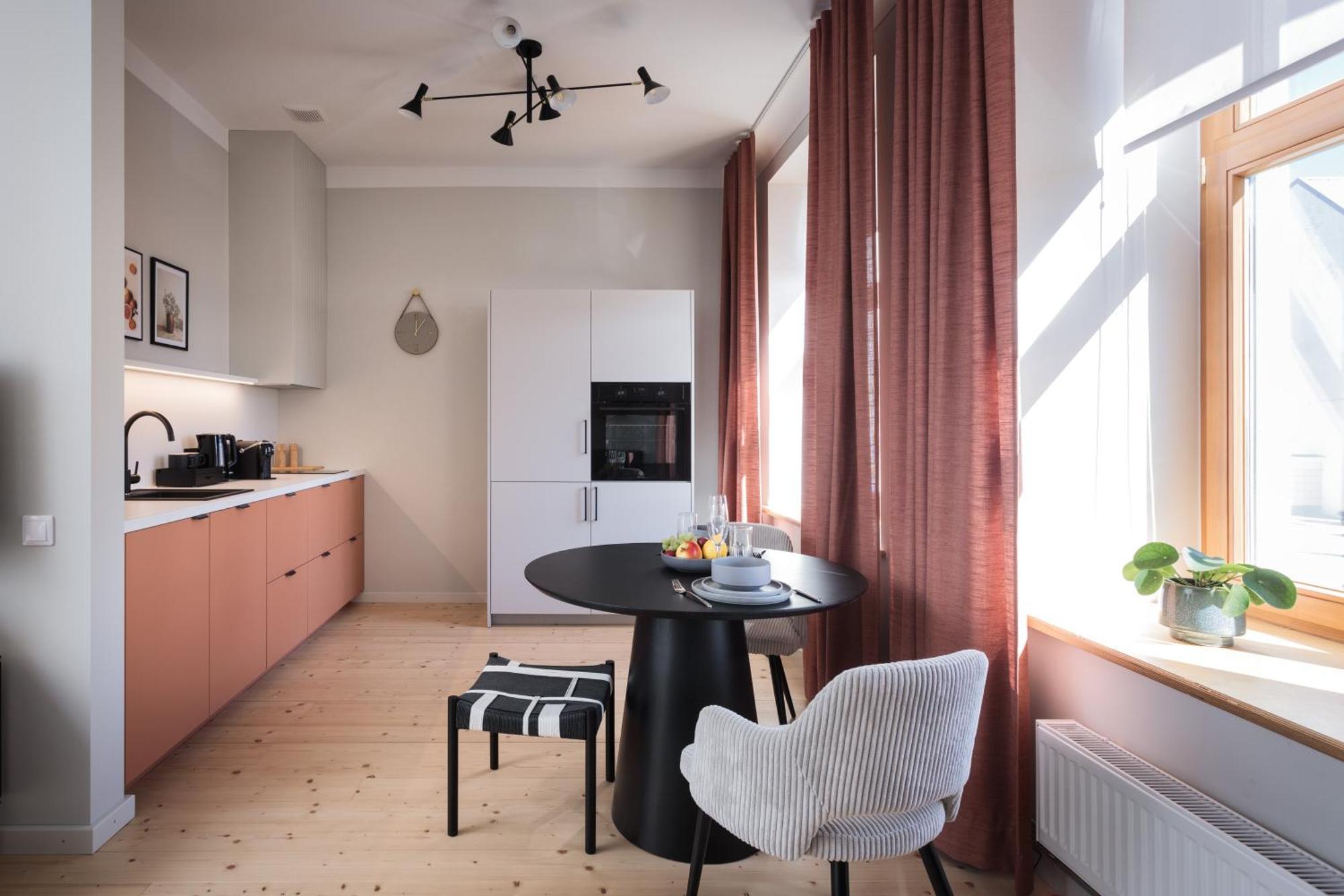 Centra Nams - Center Apartments Cēsis Buitenkant foto